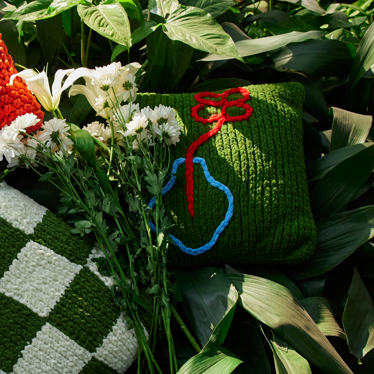 Blooming Vase Cushion Cover