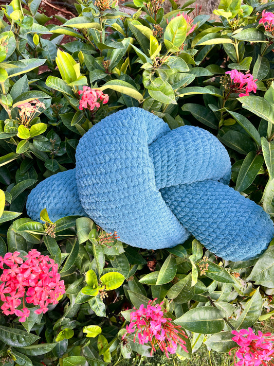 Sculpted Knot Cushion