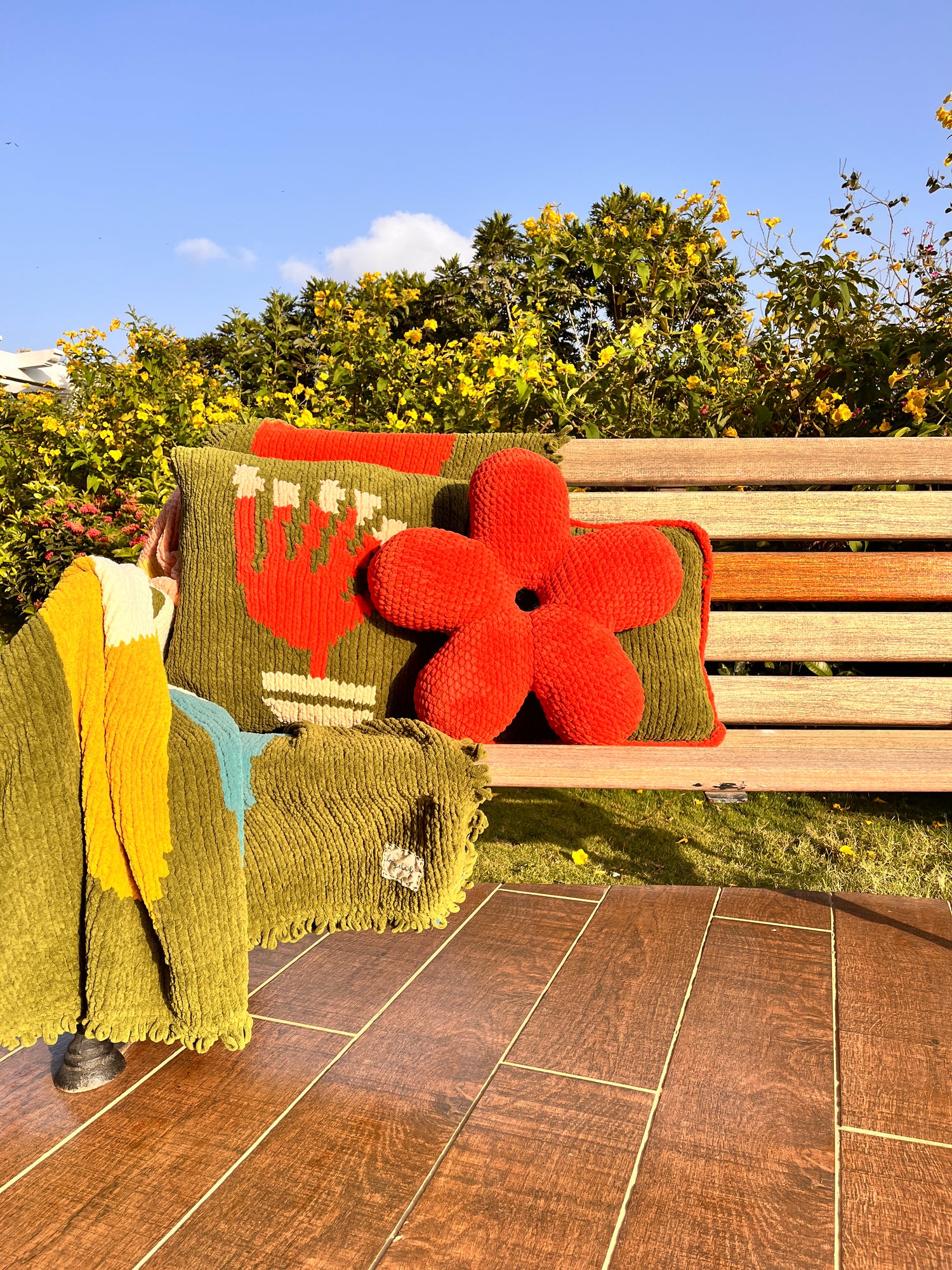 Bloom Sculpted Cushion