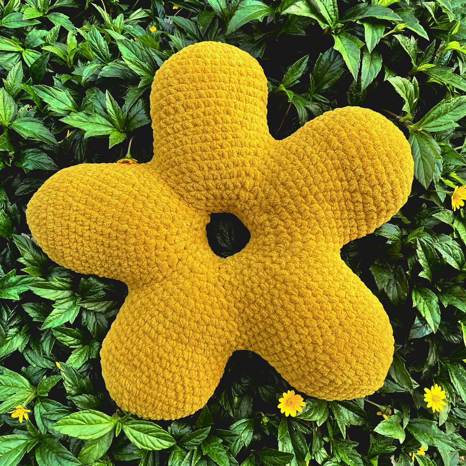 Bloom Sculpted Cushion