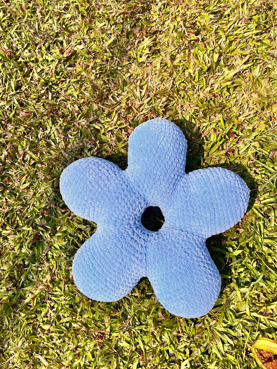 Bloom Sculpted Cushion